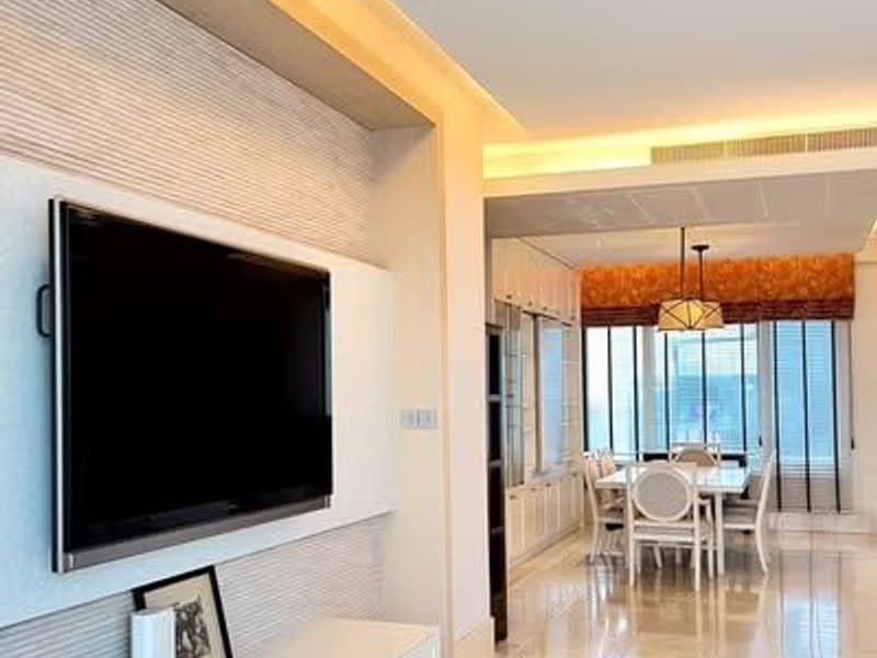 2 Bedroom Condo