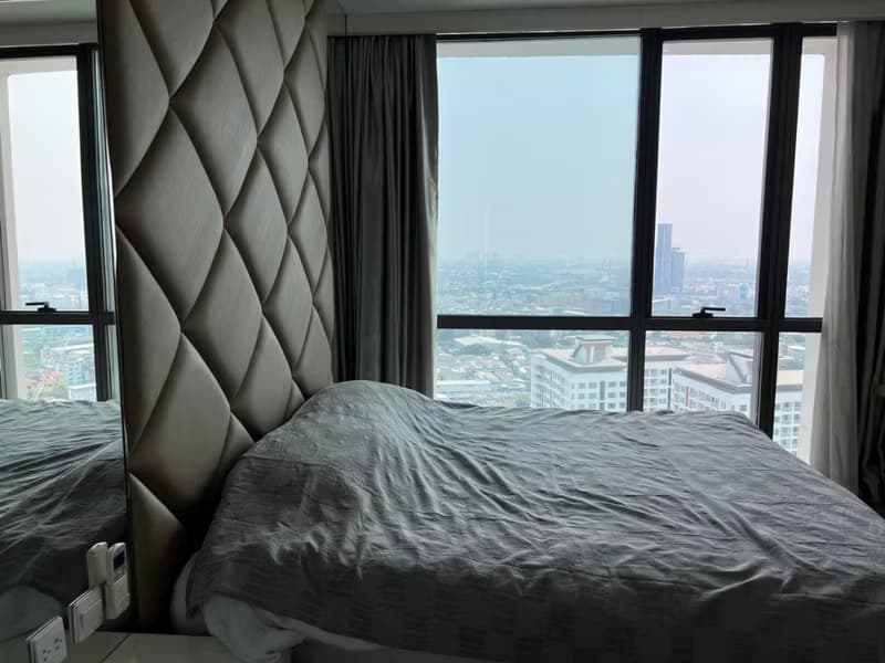 2 Bed Condo for Sale in Phra Khanong