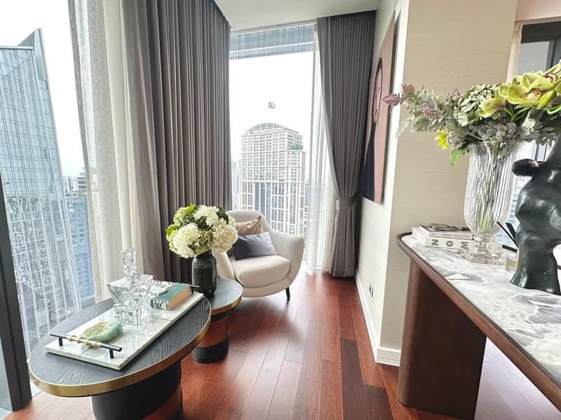 3 Bed Condo for Rent in Watthana