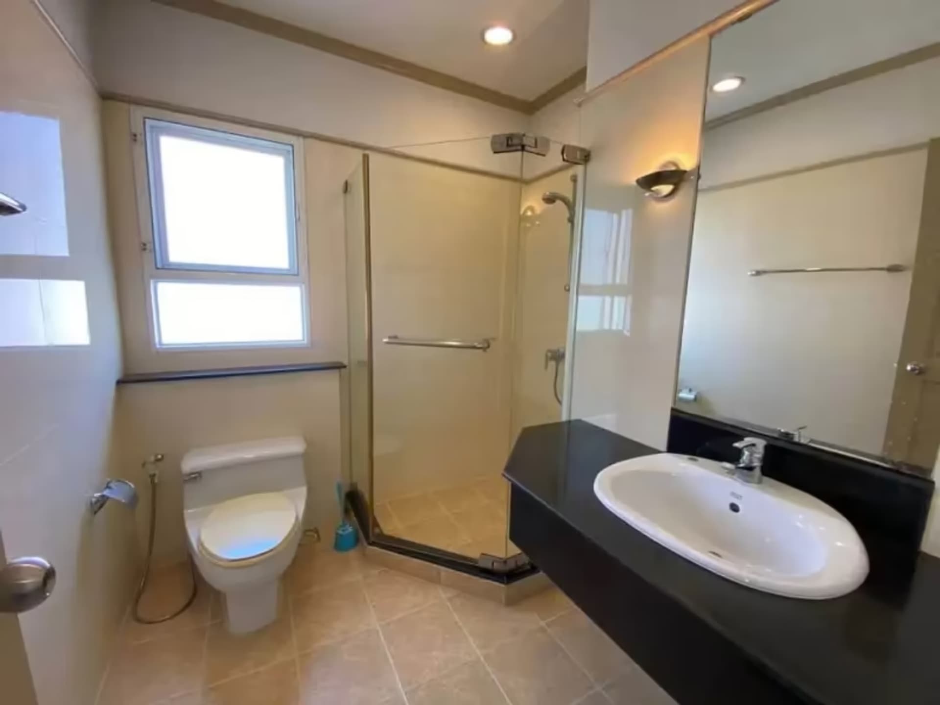 3 Bedroom House - Image 13