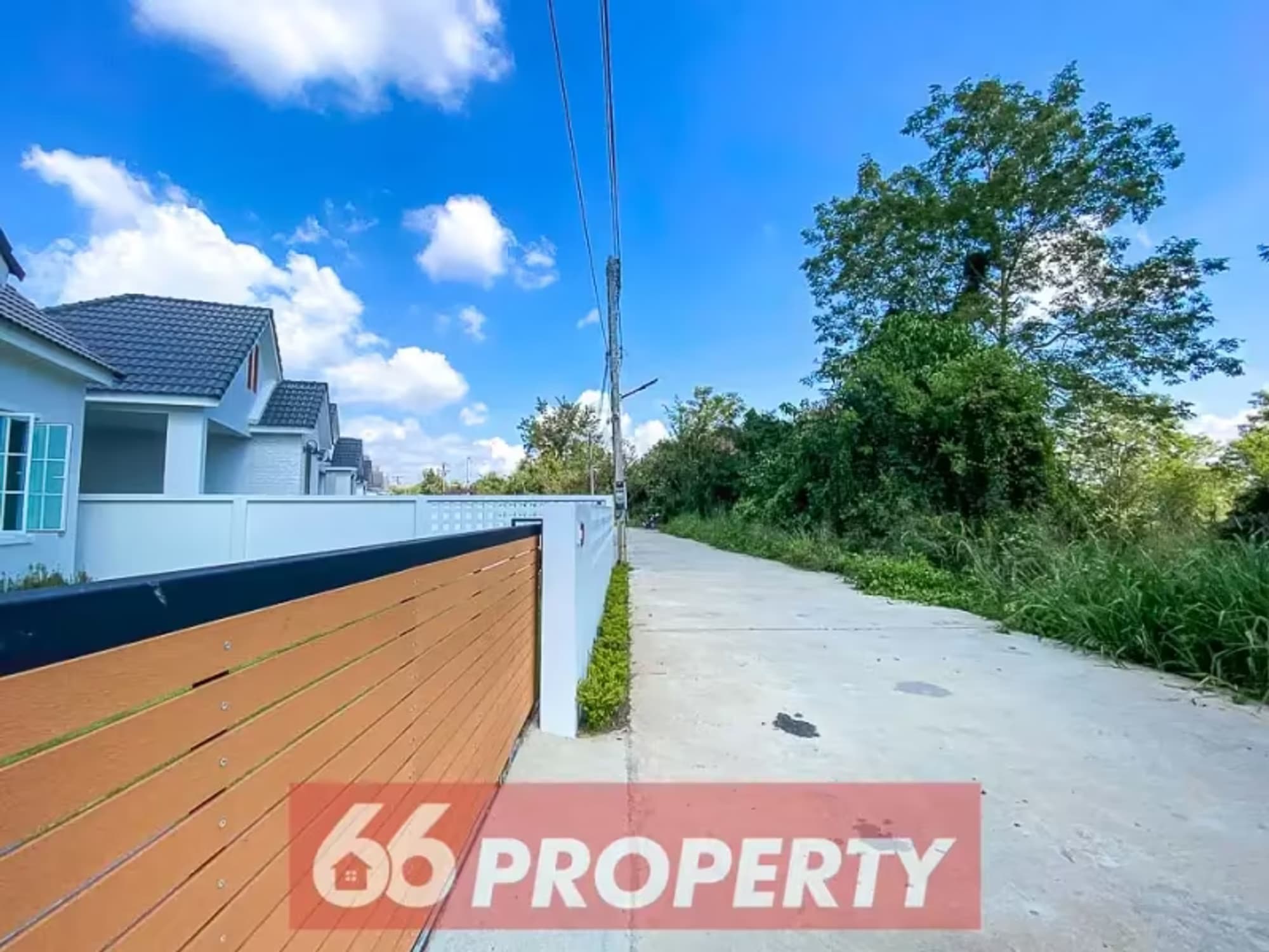 3 Bedroom House - Image 10