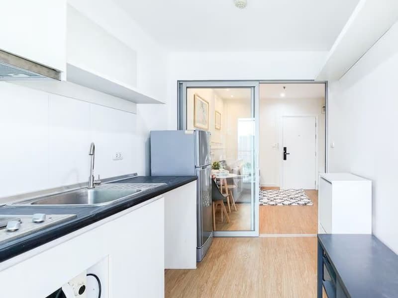 1 Bedroom Condo