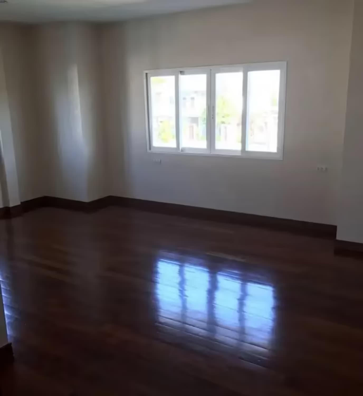 3 Bedroom House - Image 7