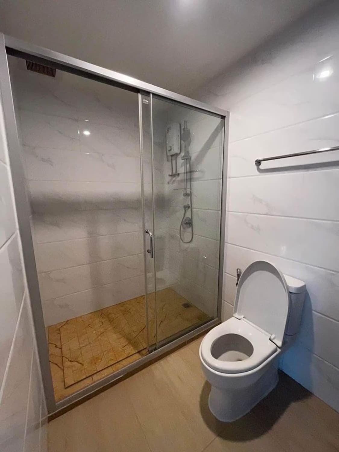 Condo for Rent at Artisan Ratchada - Image 4