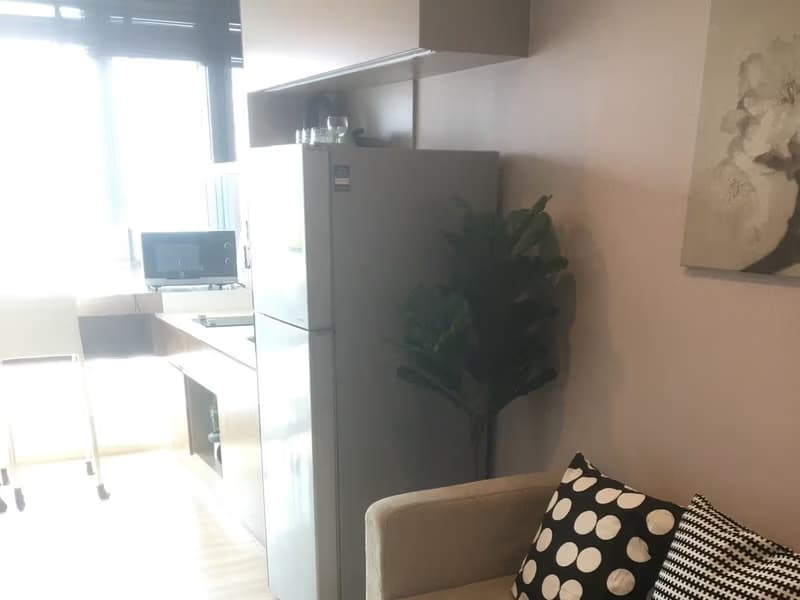 1 Bed Condo for Sale  Near Saphan Taksin BTS