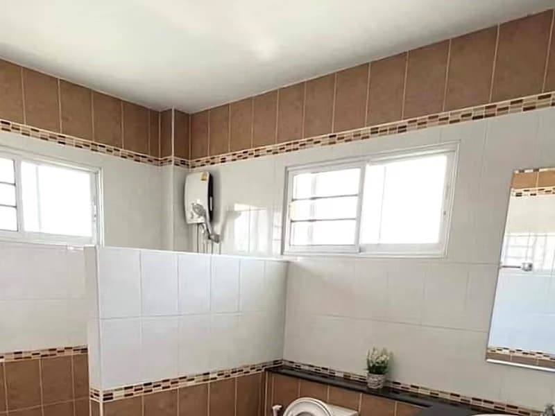 4 Bed House for Rent and Sale in San Kamphaeng