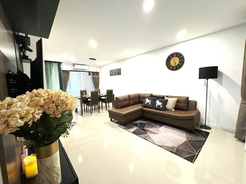 Townhouse for Rent at Patio Srinakarin-Rama9  