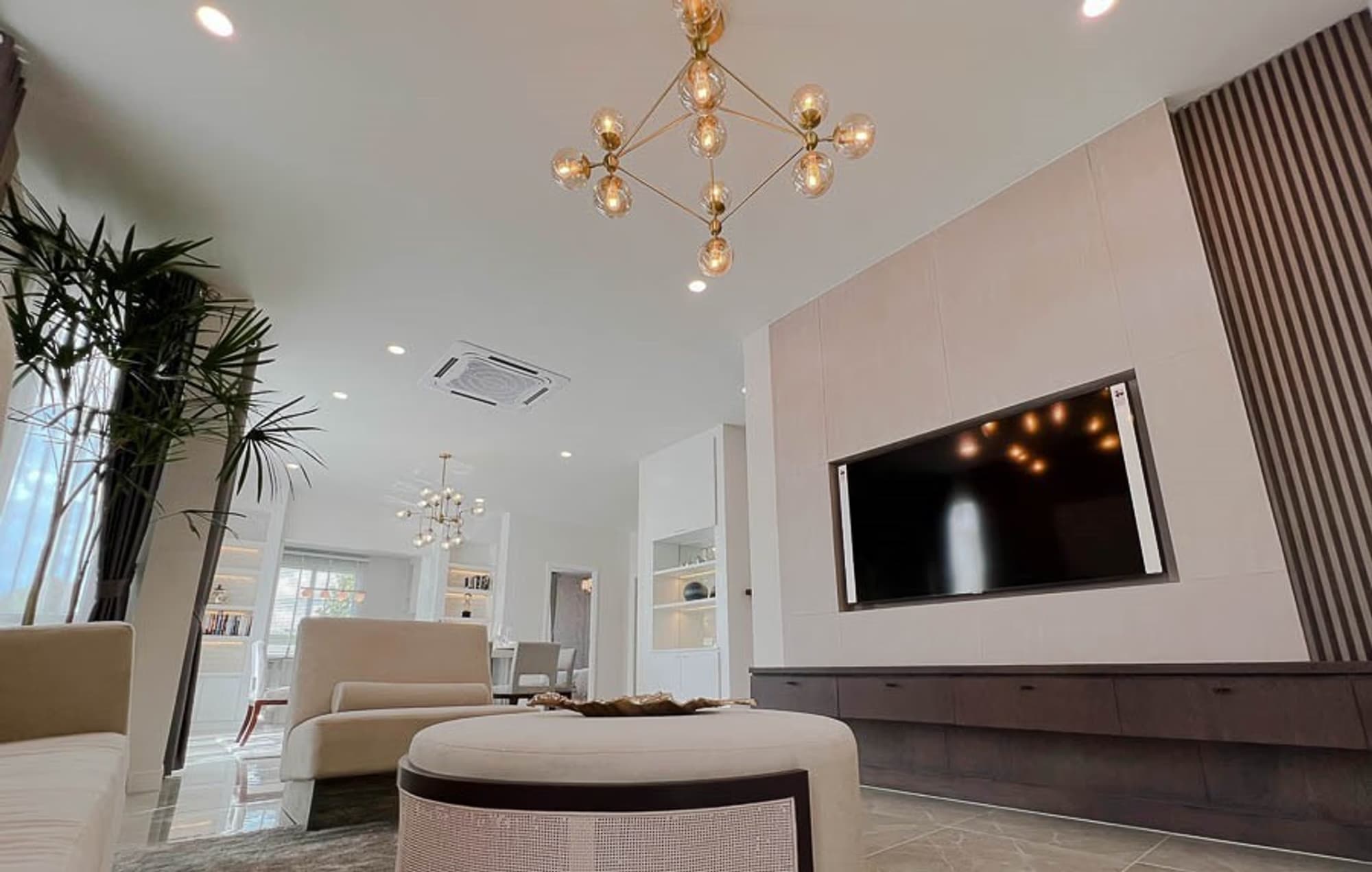 5 Bedroom House - Image 20