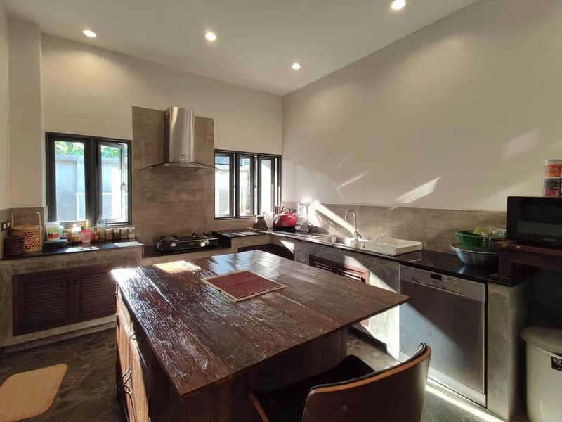 4 Bed House for Rent in Hang Dong