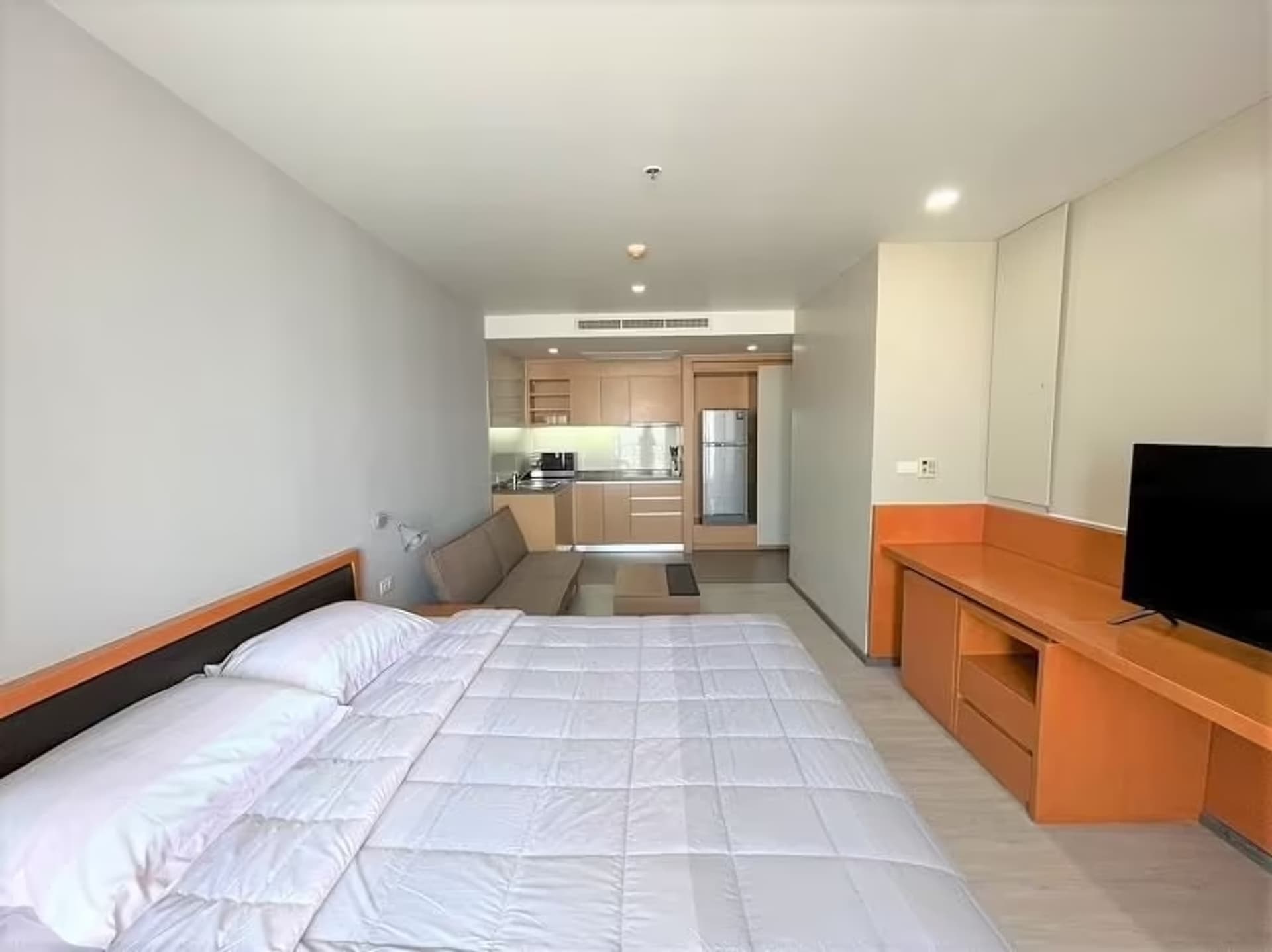 Studio for Rent in Yan Nawa, Sathon - Image 10