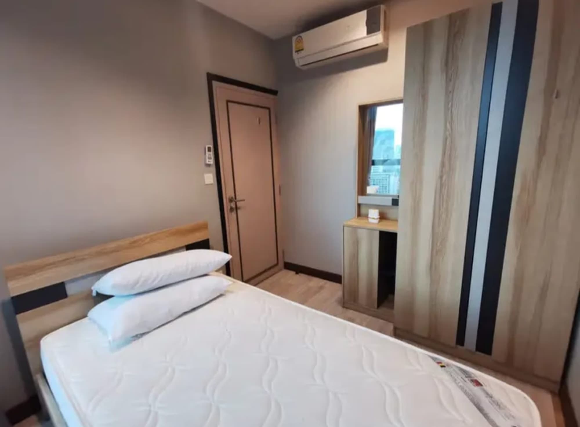 2 Bedroom Condo - Image 4