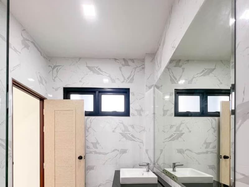 3 Bed House for Rent in Saraphi