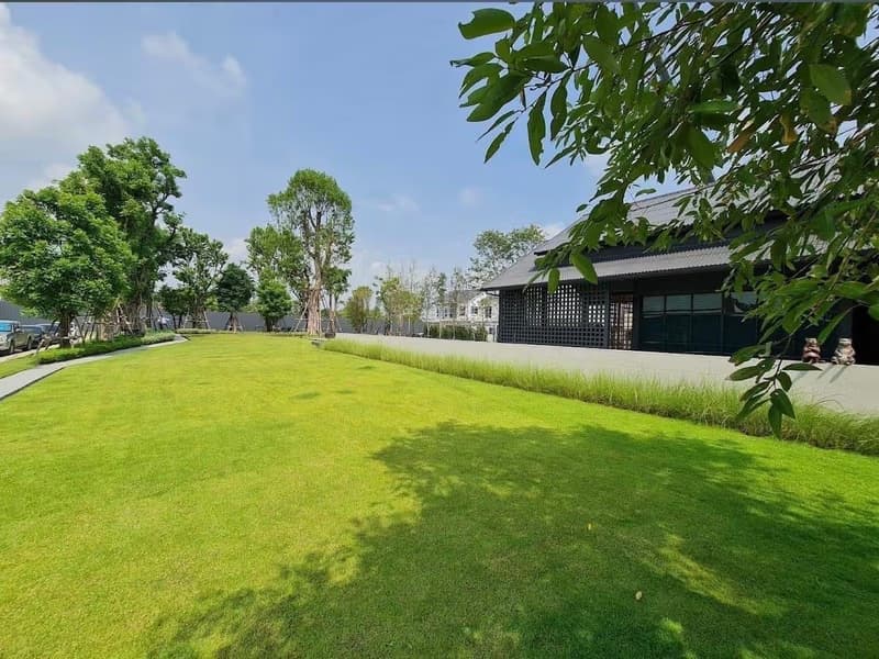 4 Bed House for Rent in Bang Phli