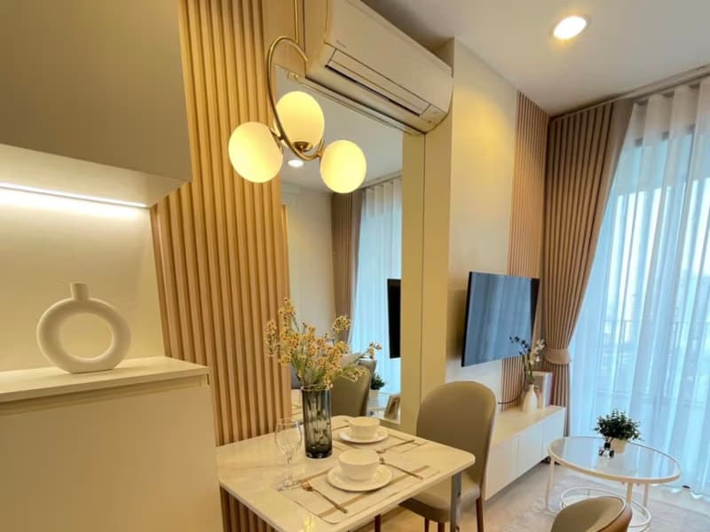 1 Bed Condo for Sale in Ratchathewi