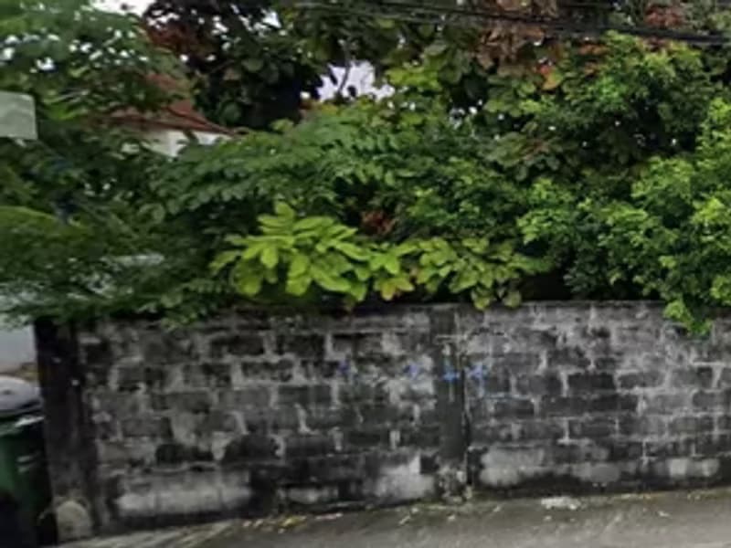 Land for Sale in Phra Khanong