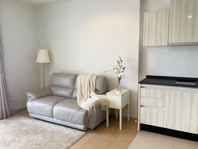 1 Bedroom Condo