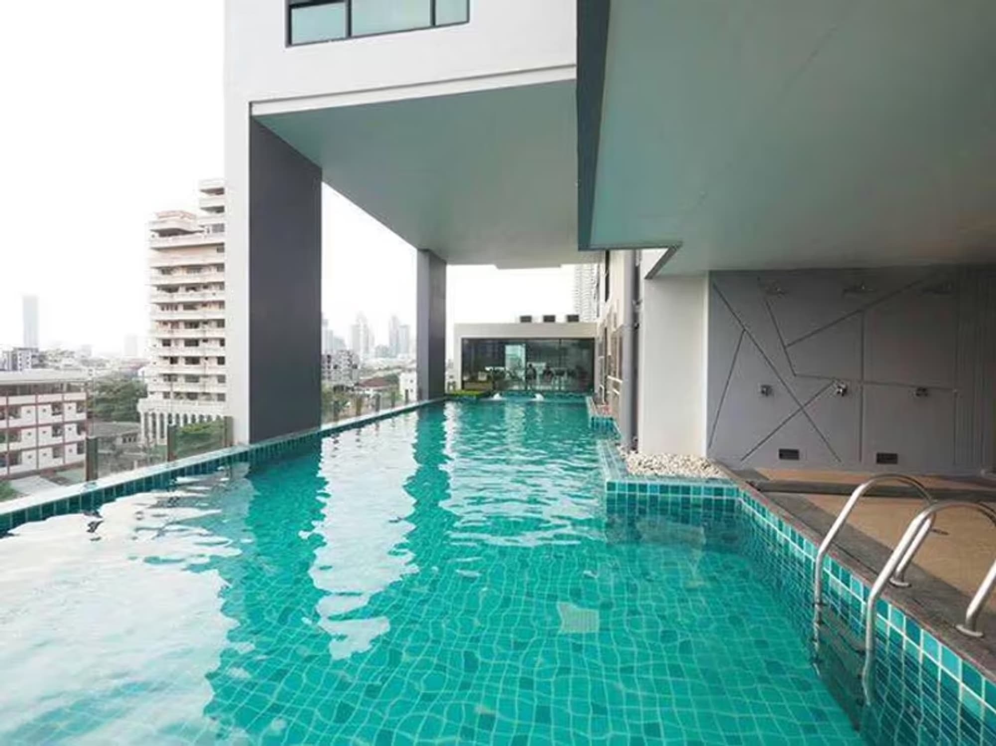 1 Bedroom Condo - Image 5