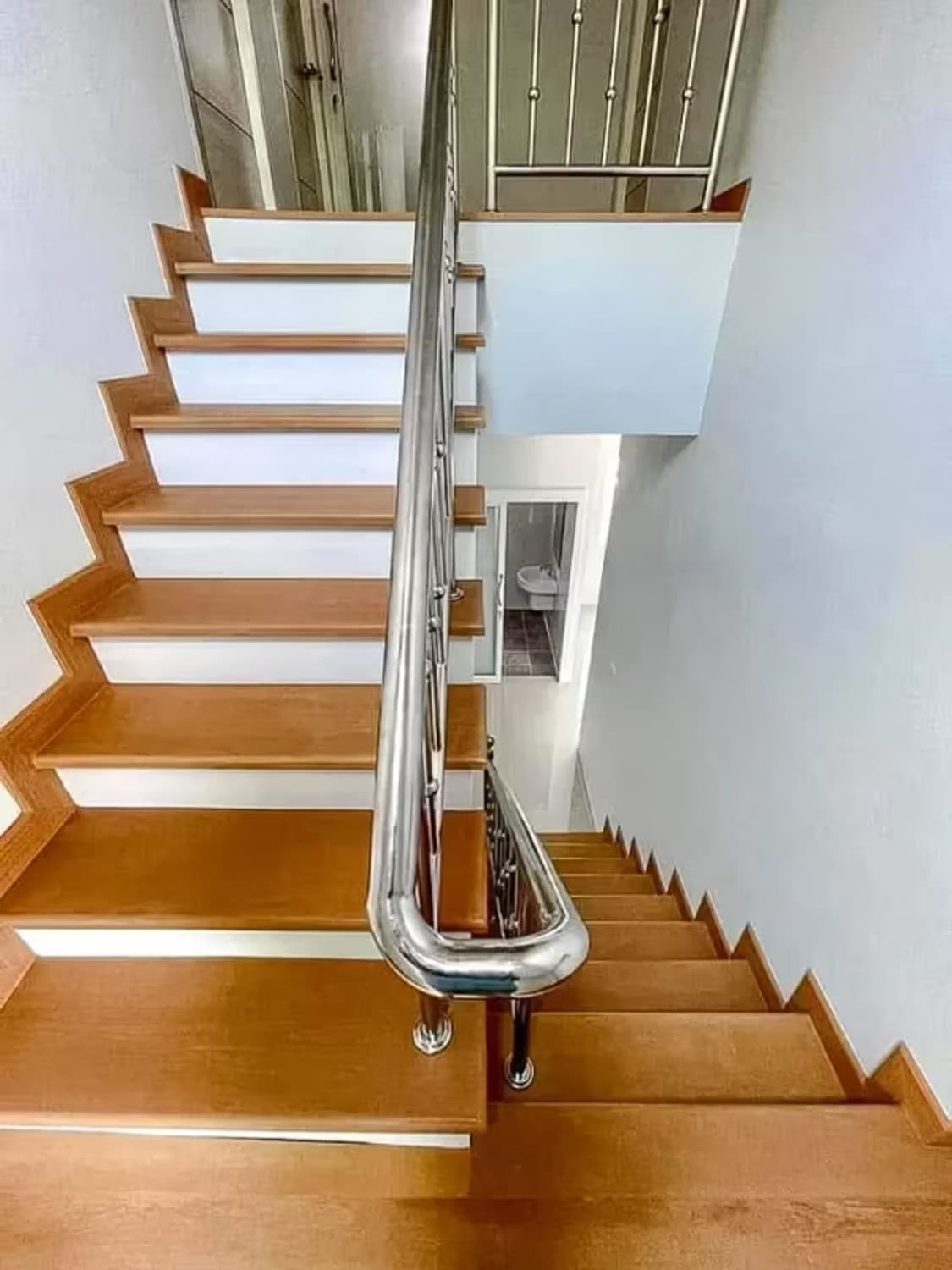 4 Bedroom House - Image 3