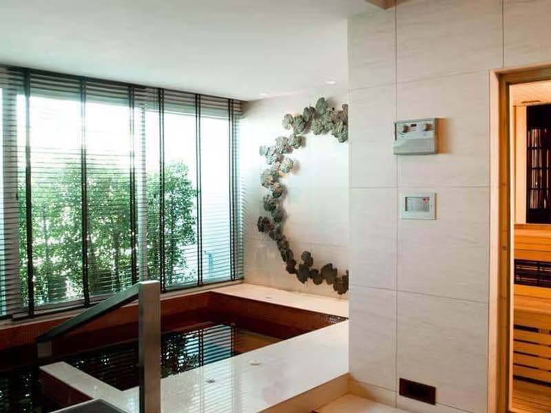 Condo for Rent at Circle Condominium