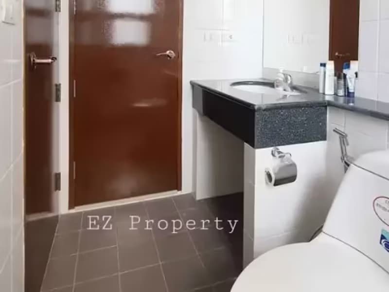 Condo for Sale, Rented at Vista Garden