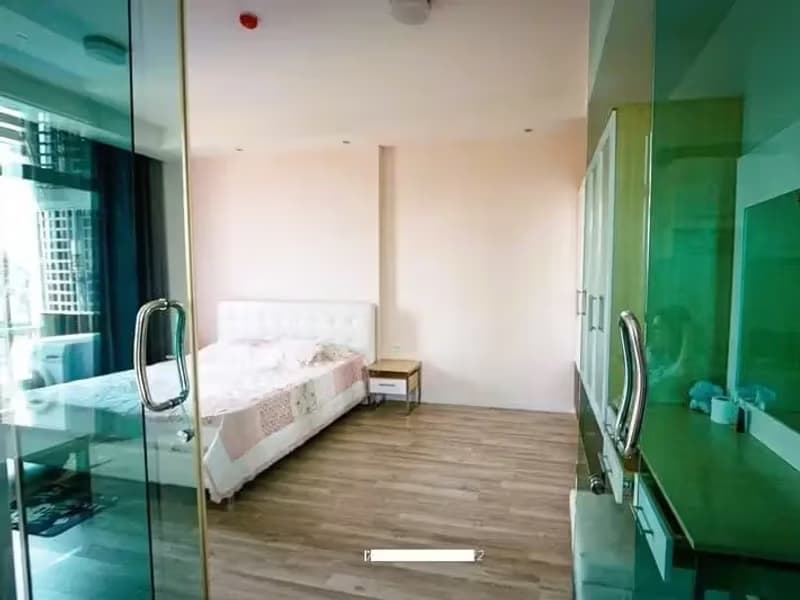 1 Bedroom Condo