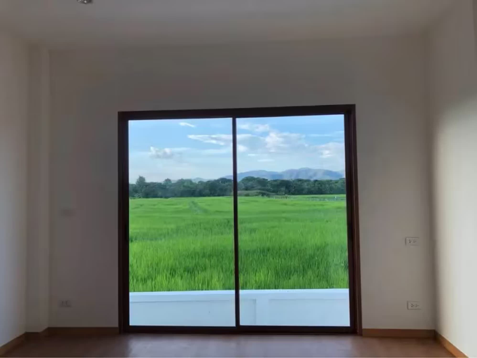 3 Bedroom House - Image 13