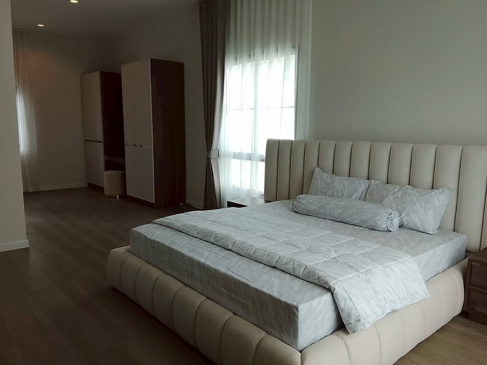 4 卧室 别墅 用于 出租和出售 在 Bang Phli - Image 9