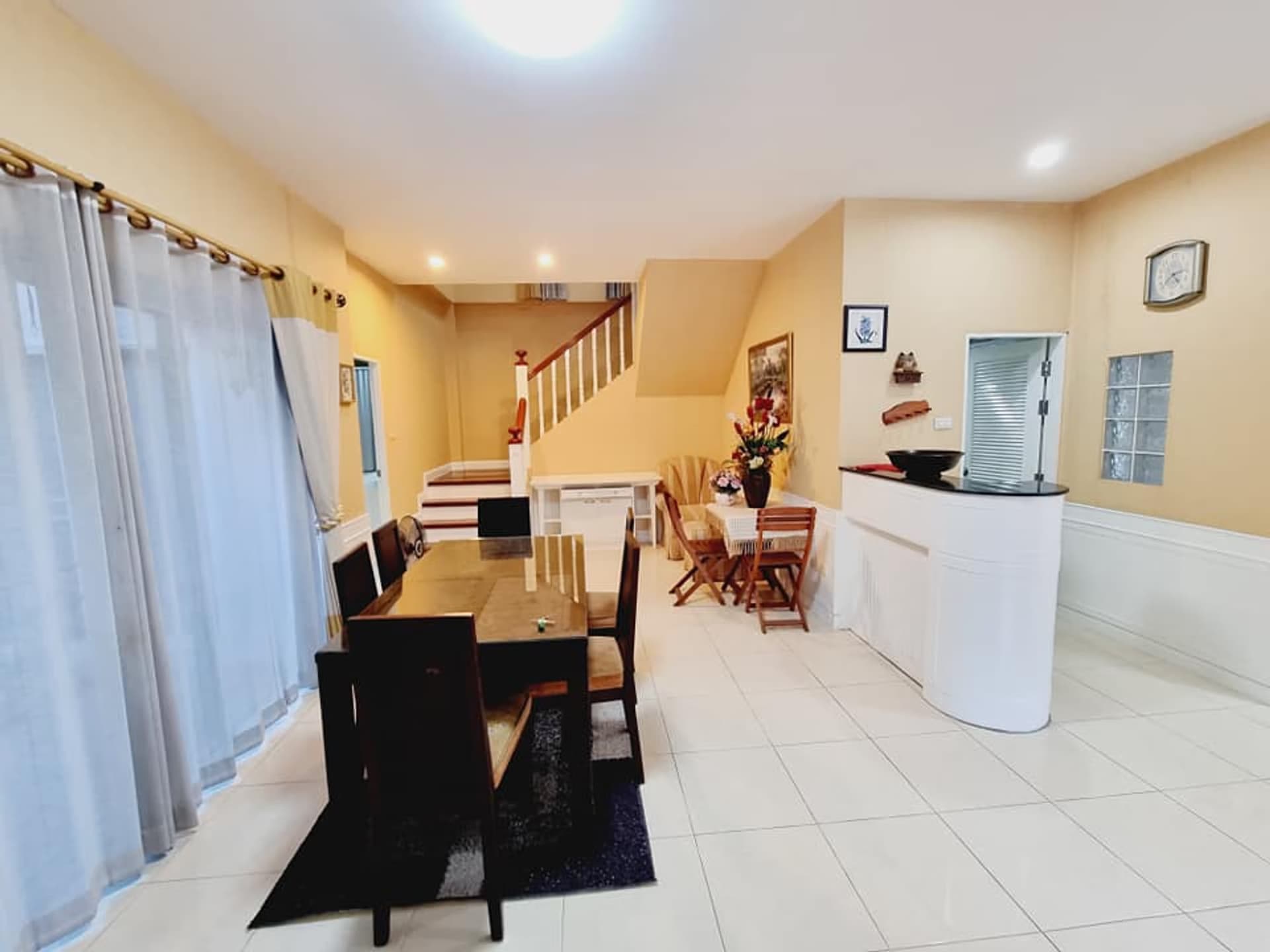  - Image 8