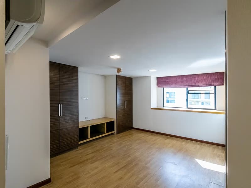 3 Bed Condo for Rent in Khlong Toei