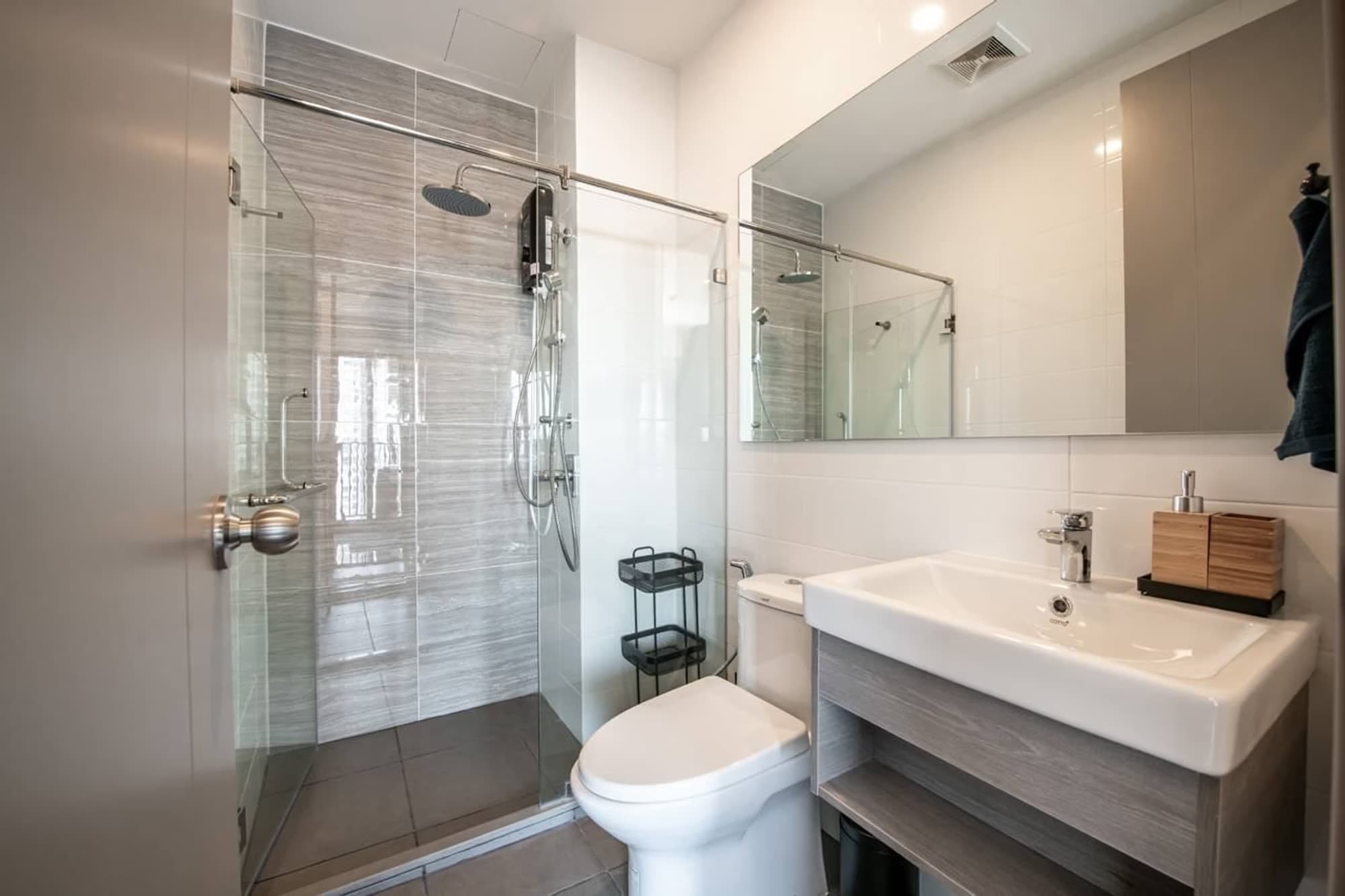 1 Bed Condo for Sale in Watthana - Image 6