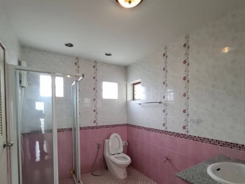 3 Bed House for Rent in San Kamphaeng