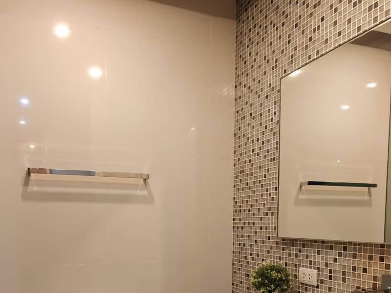 1 Bed Condo for Rent and Sale  Near Phetchaburi MRT