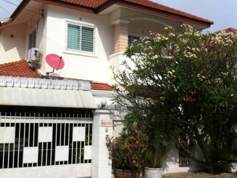 3 Bed House for Rent and Sale in San Kamphaeng