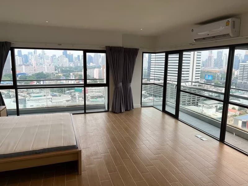 2 Bed Condo for Rent in Sathon