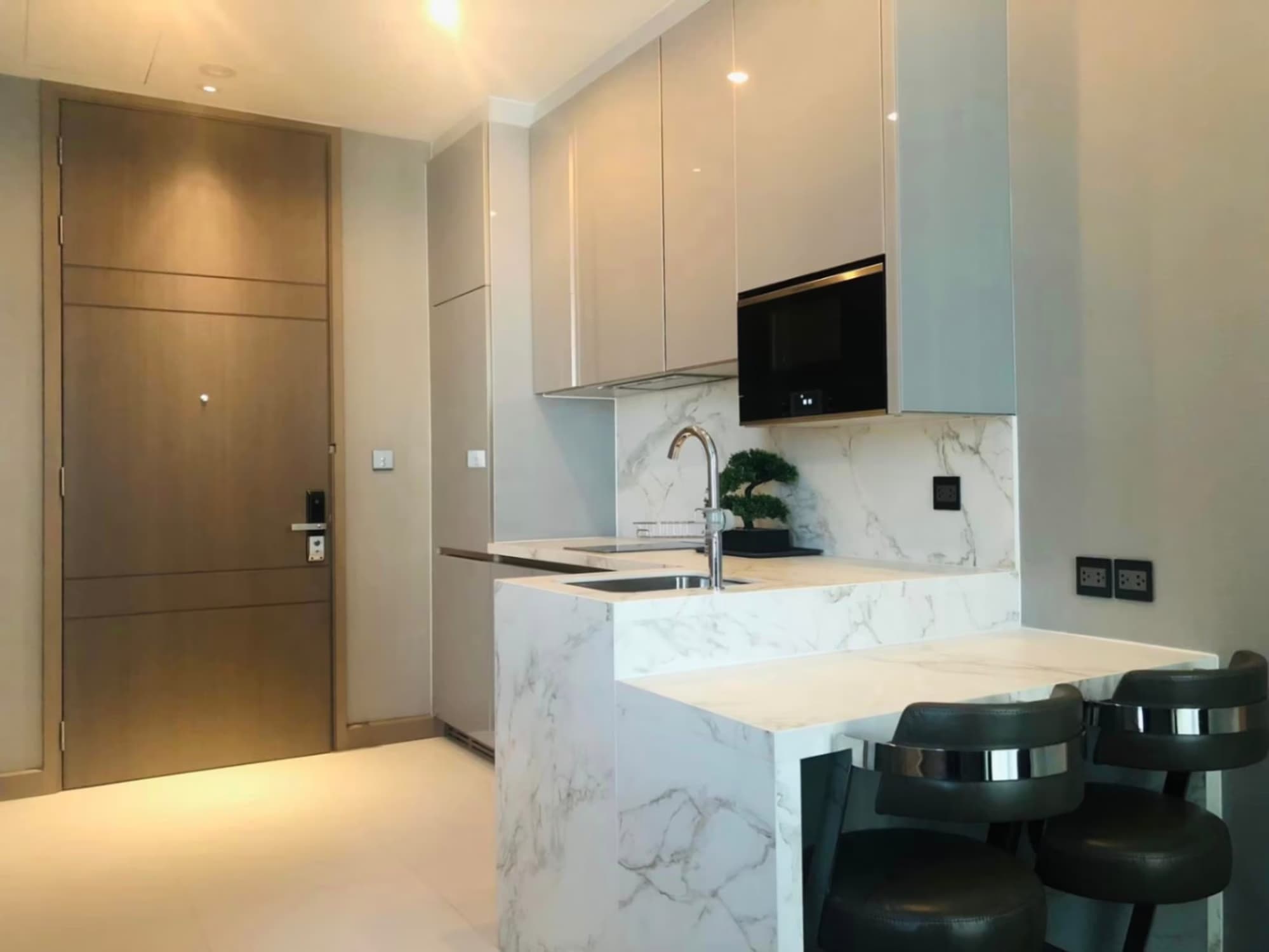 1 Bed Condo for Sale  Near Phetchaburi MRT - Image 3