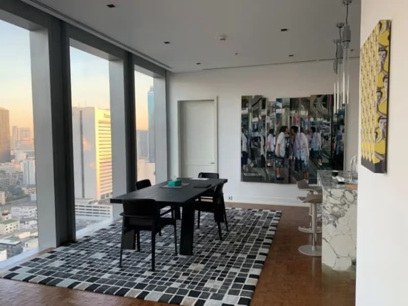 2 Bed Condo for Rent in Bang Rak