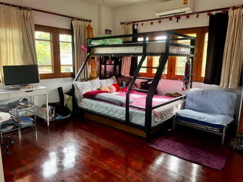4 Bed House for Rent in Suan Luang