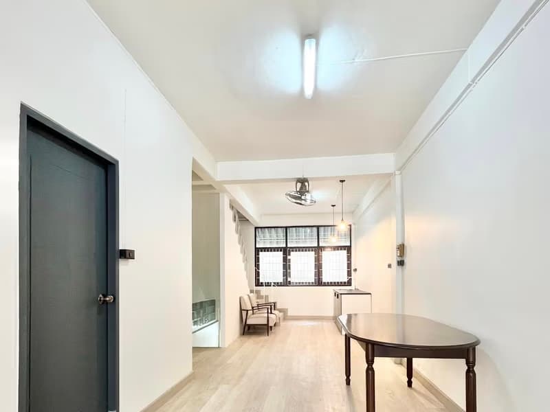 Townhouse for Rent in Khlong Toei