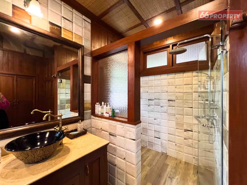 Spacious Pool Villa next to Ping River