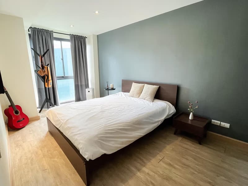 1 Bed Condo for Sale  Near Ekkamai BTS