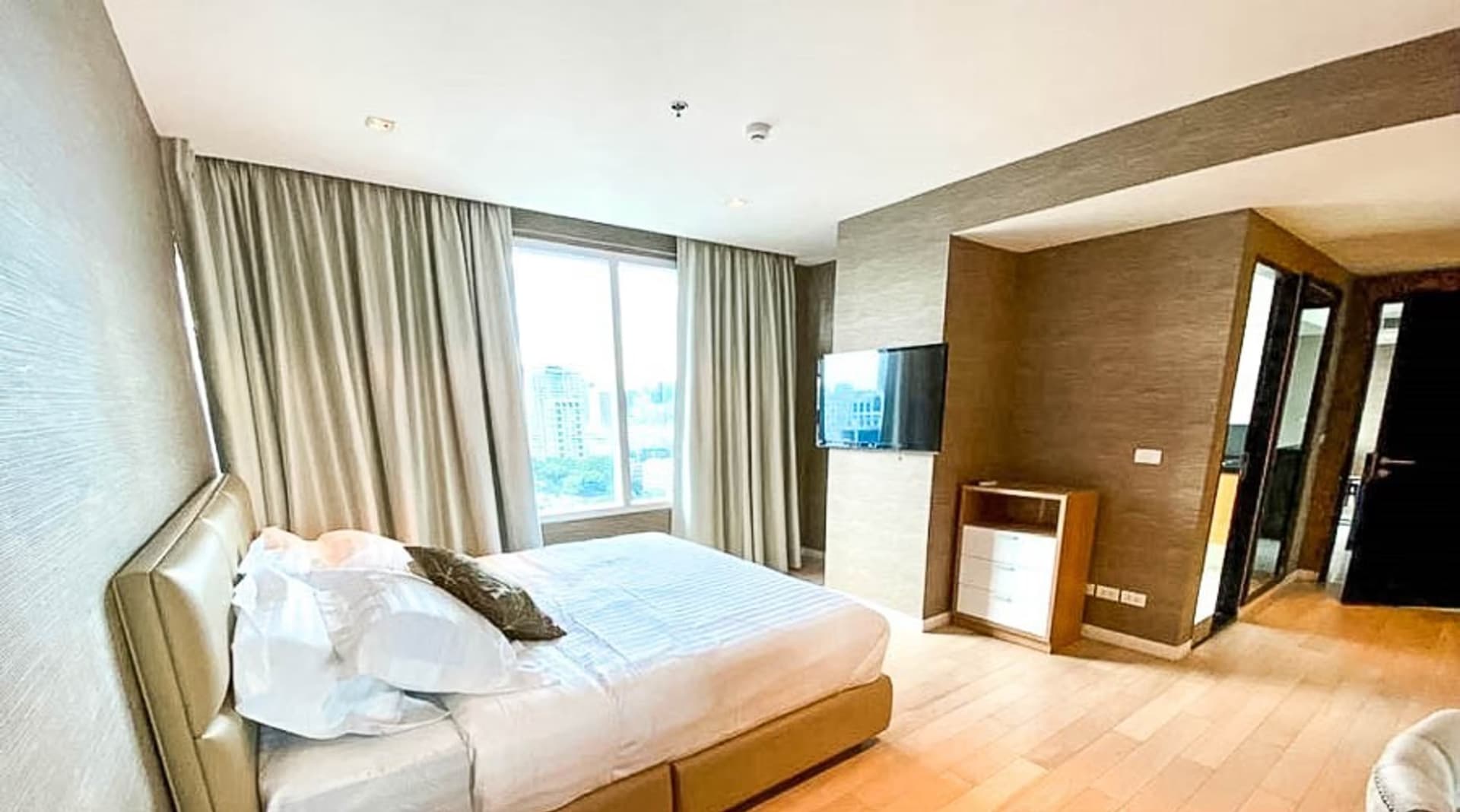 2 Bedroom Condo - Image 4