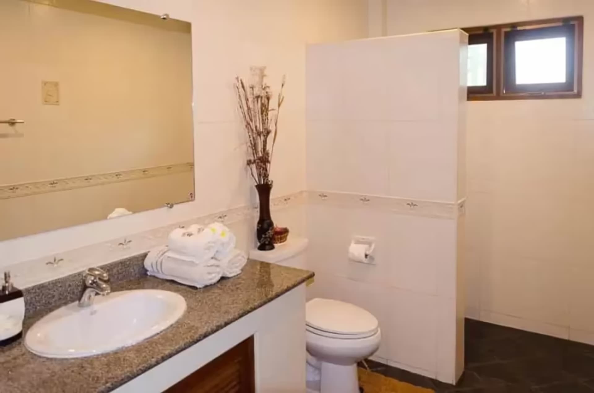 3 Bedroom House - Image 18