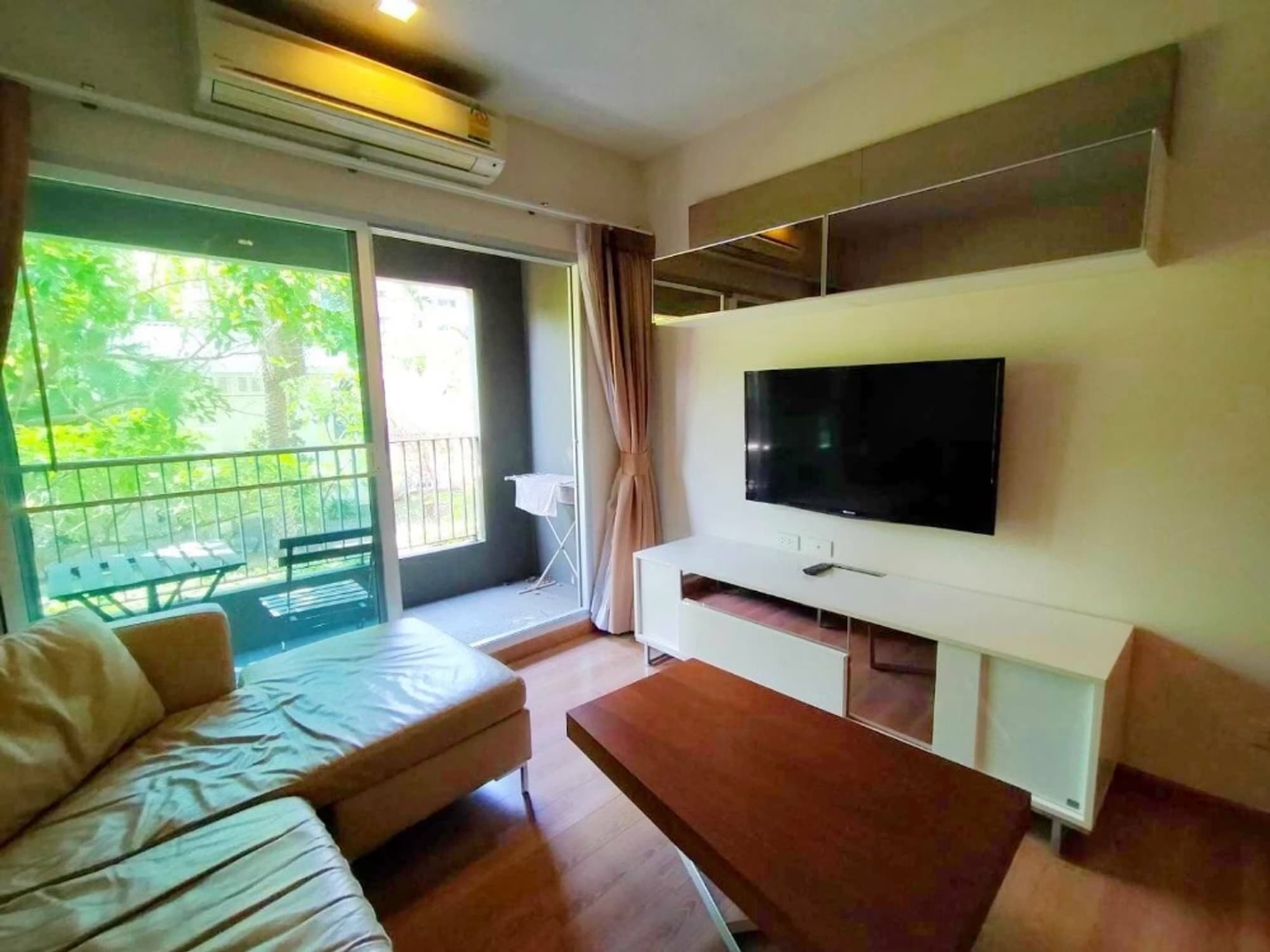 1 Bed Condo for Sale in Khlong Toei - Image 2