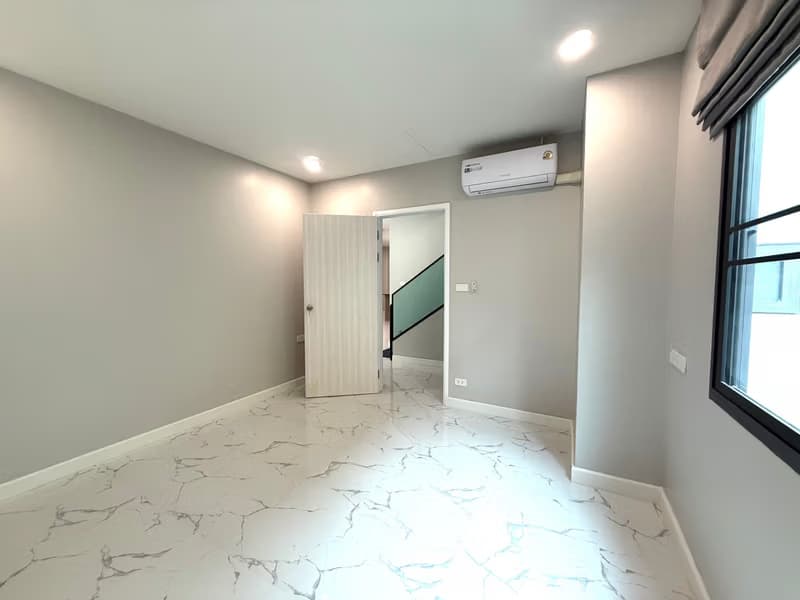 5 Bed House for Sale in Hang Dong District