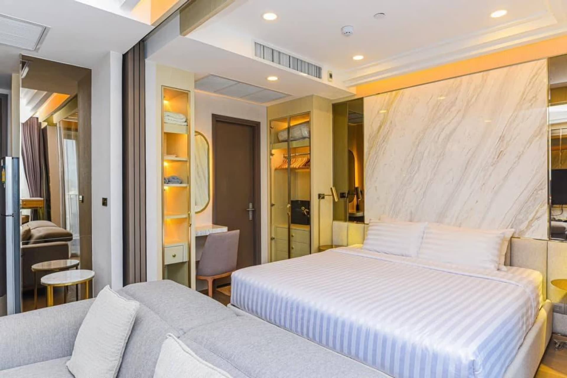 1 ห้องนอน คอนโด สำหรับ จำหน่าย ใน Bang Rak - Image 8