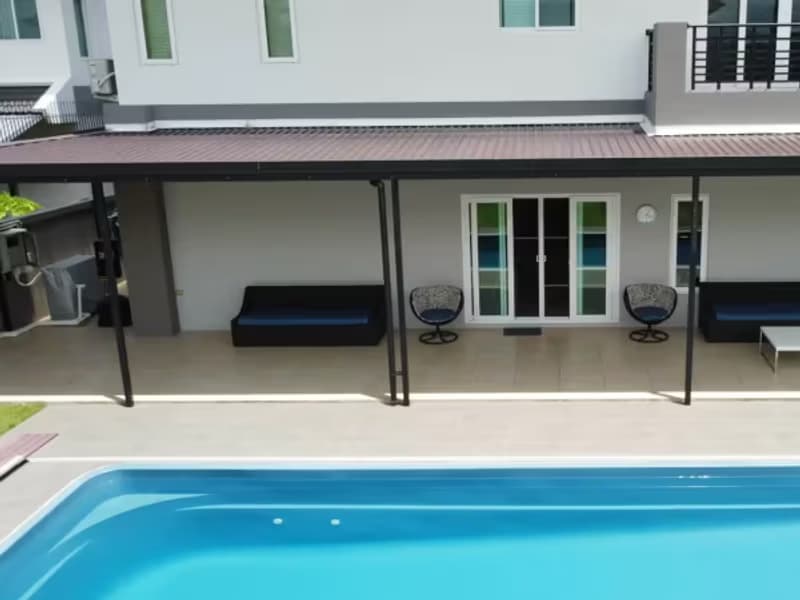 4 Bedroom House
