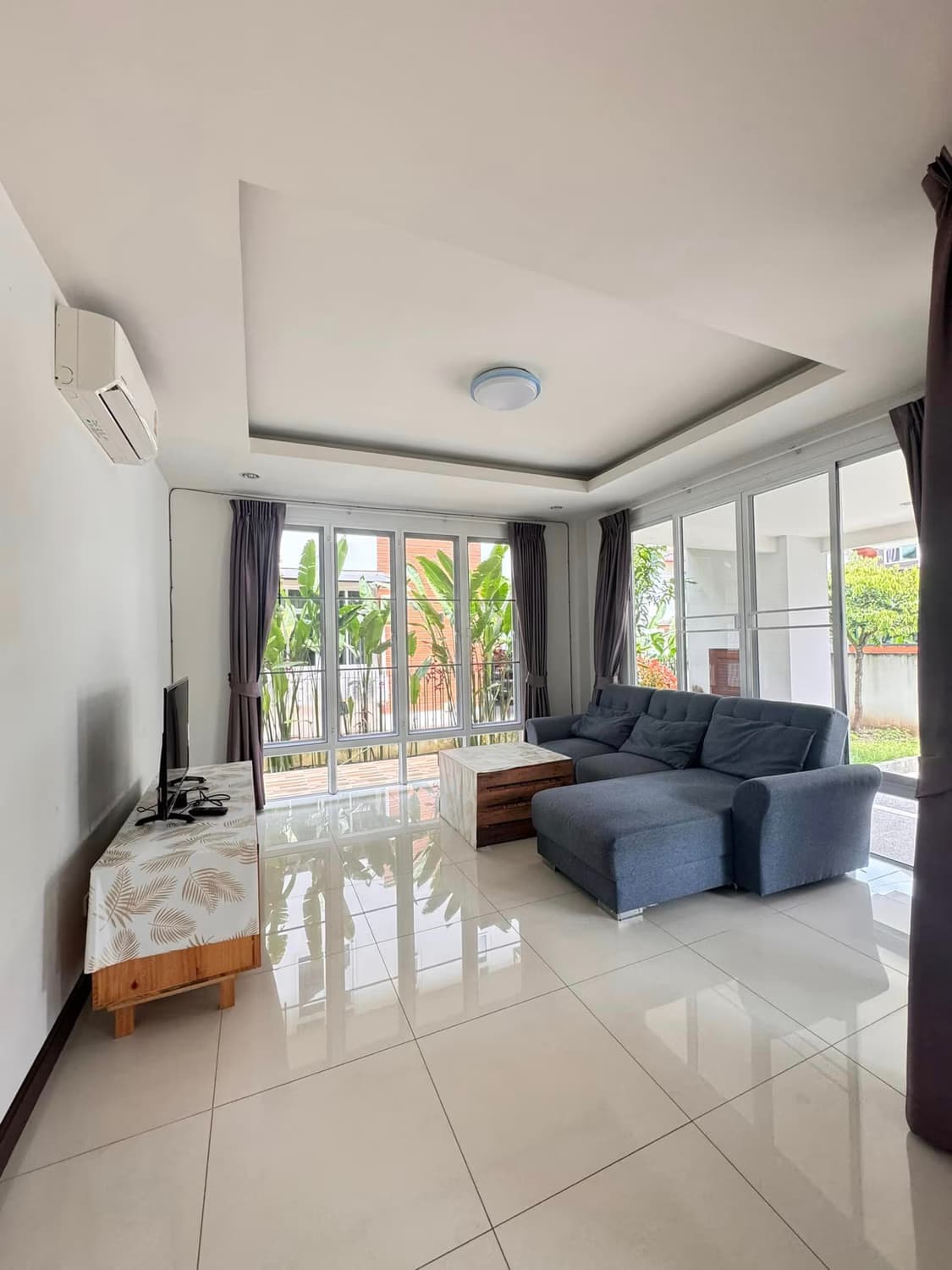 4 Bed House for Rent in Mueang Chiang Mai - Image 2