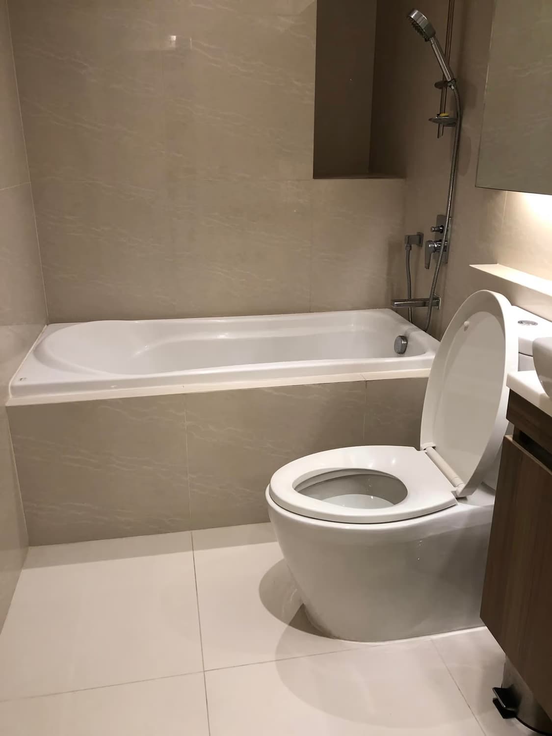 Condo for Rent, Sale at VTARA36 Condominium - Image 9