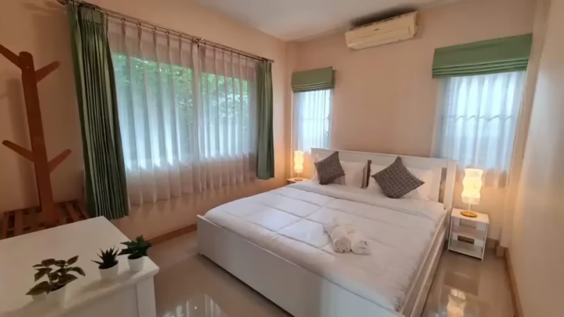 4 Bedroom House - Image 3