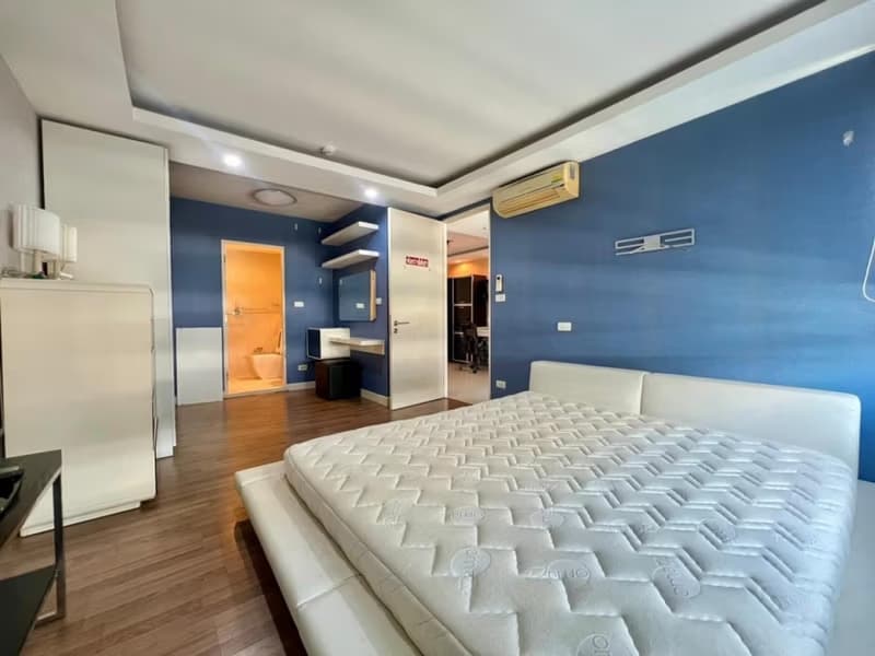 1 Bed Condo for Sale in Watthana